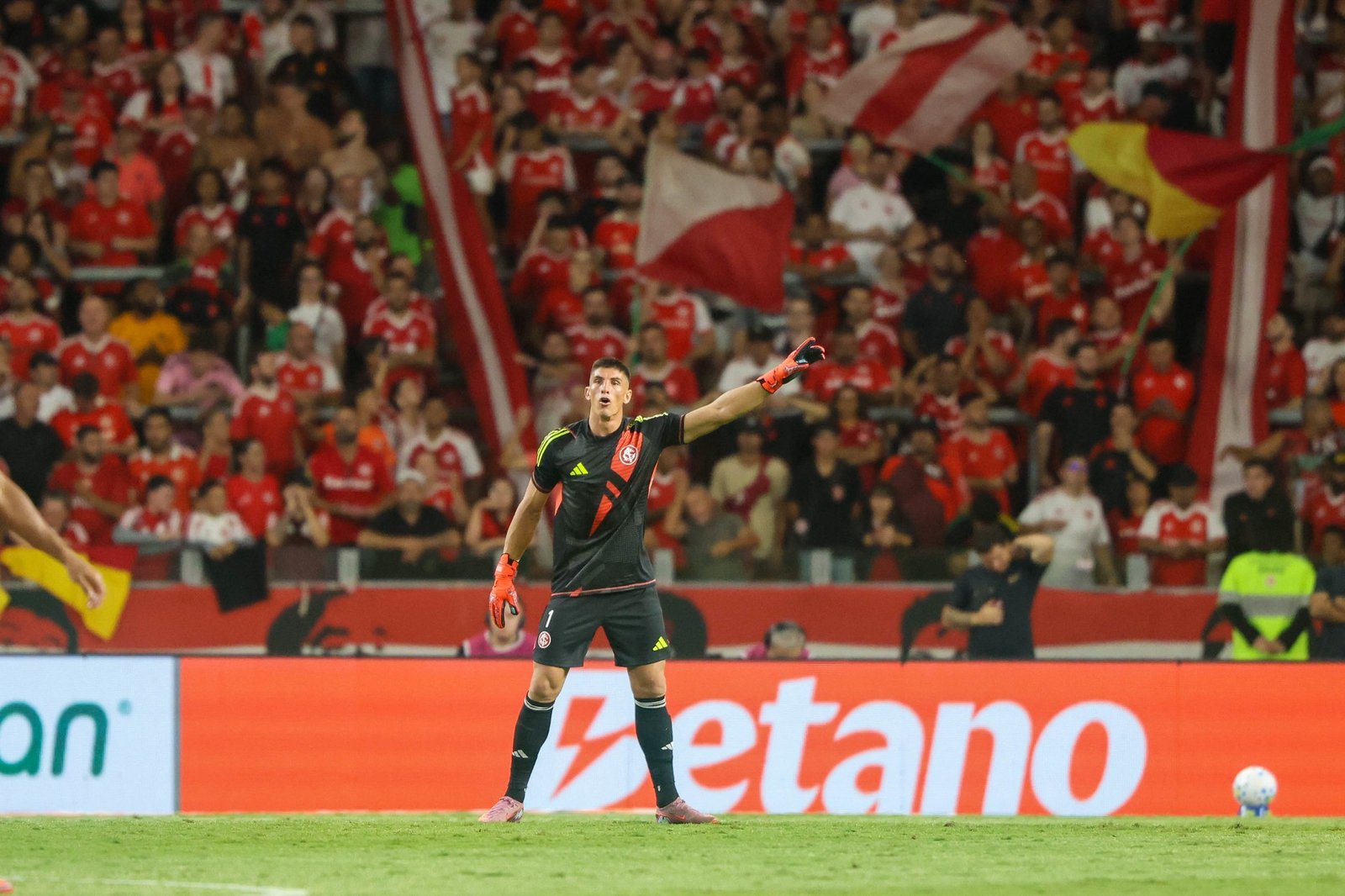 Rochet retoma sequência pelo Inter em 2026 após ano de lesões