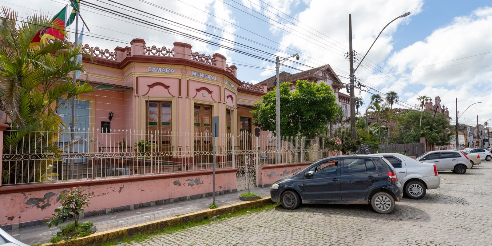 Aproximação essencial – A Hora do Sul