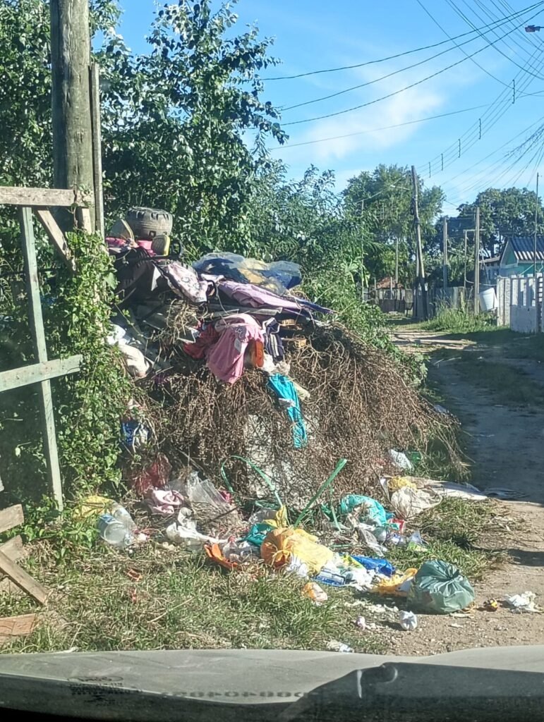 Moradores da Colônia Z3 relatam acúmulo de lixo e cobram melhorias nas ruas da localidade – Portal Pelotas Notícias
