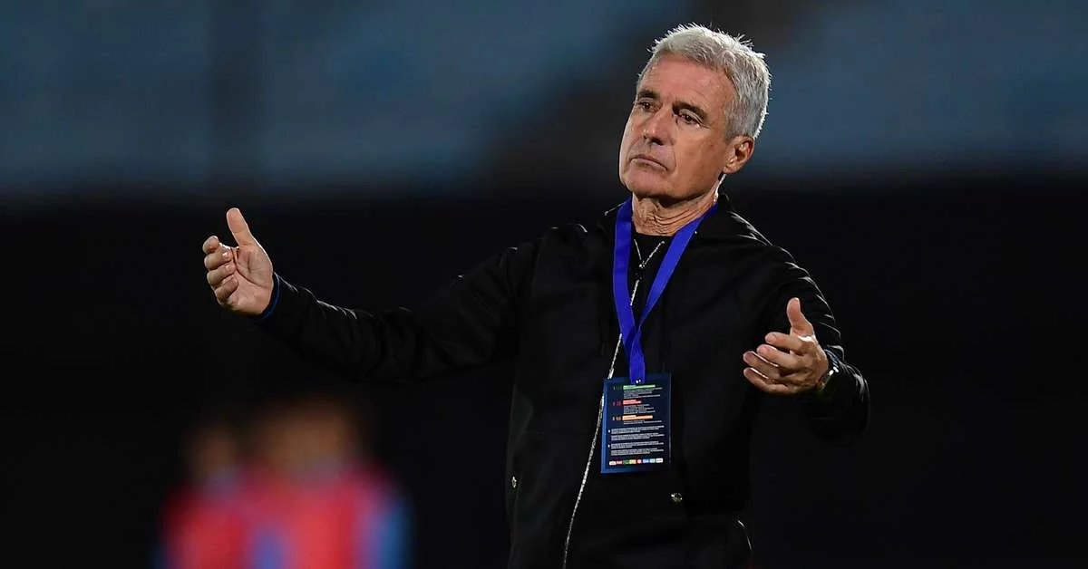 Castro vê derrota merecida e falta de confiança do Grêmio: “Pior jogo da temporada”