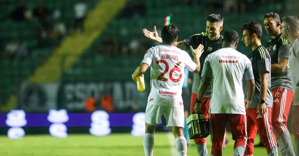 Pezzolano valoriza vitória do Inter, explica mudanças e projeta sequência da temporada