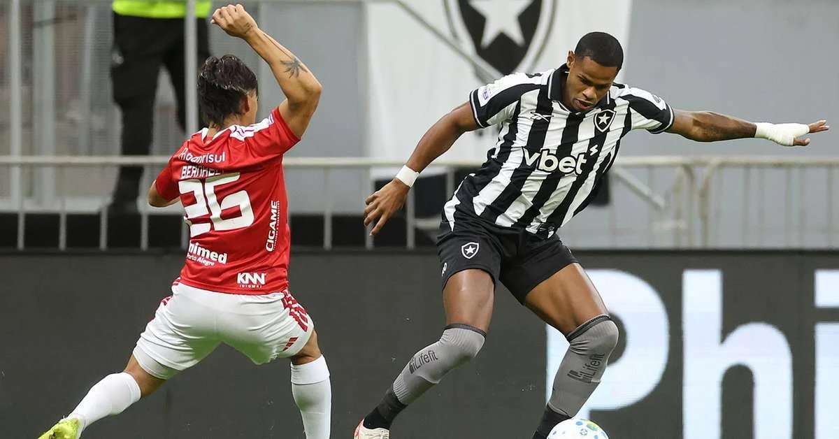 Inter reage duas vezes e busca empate com o Botafogo pelo Brasileirão