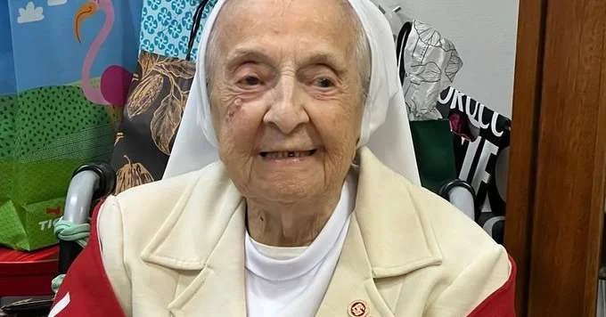 Morre aos 116 anos Inah Canabarro, torcedora do Inter e a pessoa mais velha do mundo