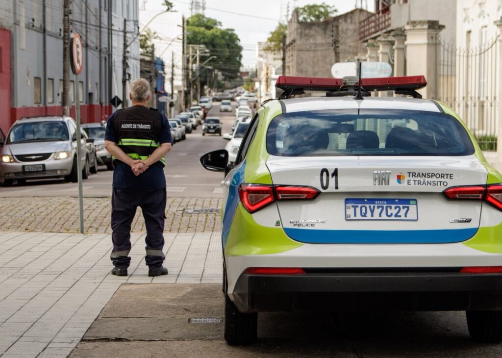 Agentes de trânsito completam 24 anos de atuação em Pelotas – Portal Pelotas Notícias