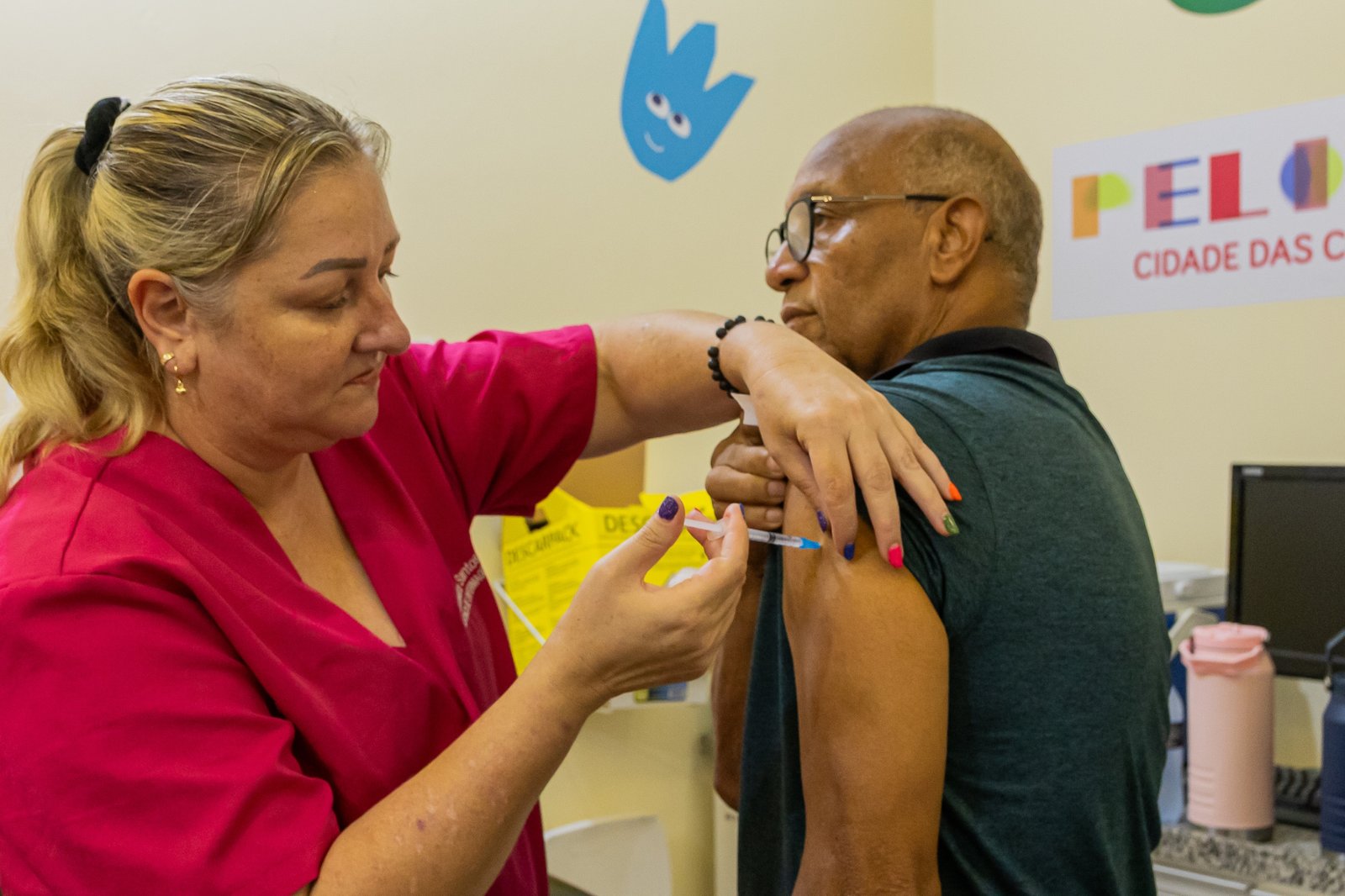 Secretaria de Saúde recebe lote com 28.560 doses de vacina contra gripe