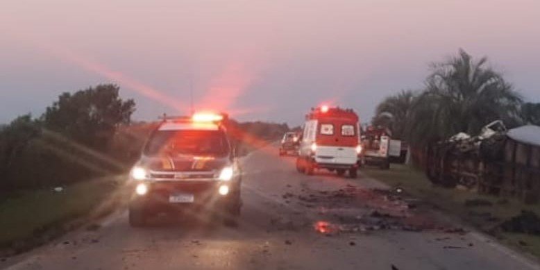 Colisão frontal deixa um morto na BR-471, em Santa Vitória do Palmar