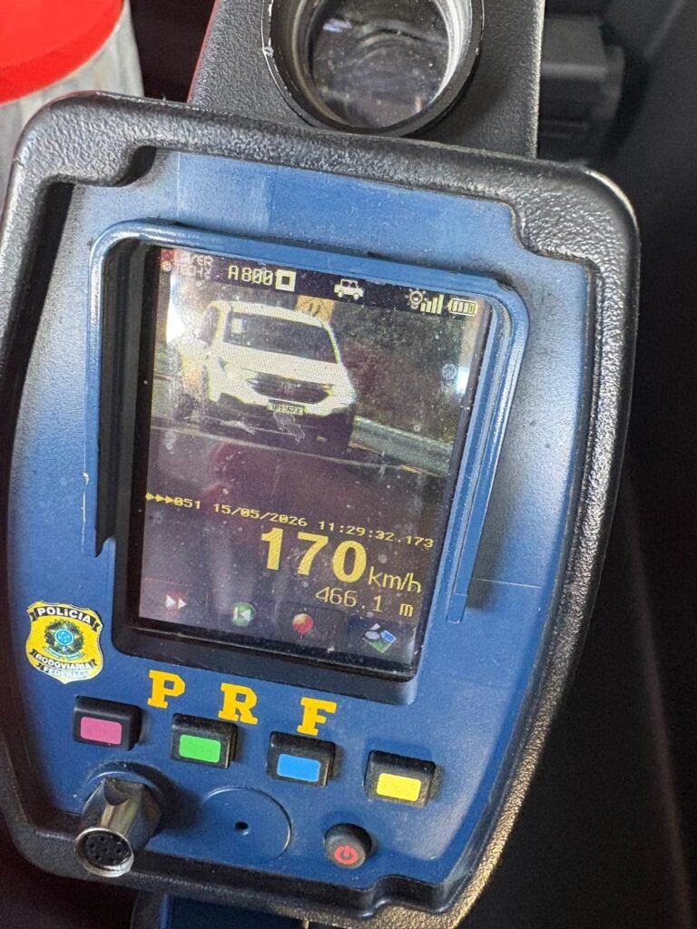 PRF flagra motorista a 170 km/h durante fiscalização na BR-392 – Portal Pelotas Notícias