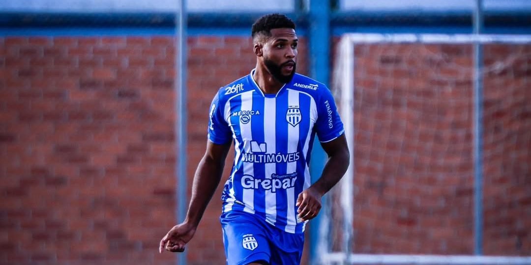 Zagueiro Wendell é o novo reforço do Farroupilha