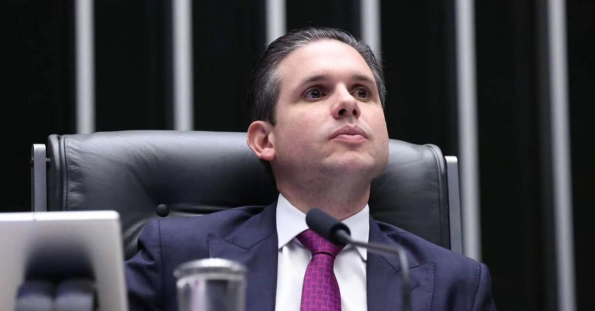 Motta defende fim da escala 6×1 e fala em texto de convergência sobre o tema