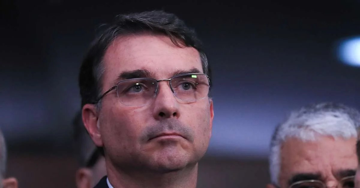 Fundo de aliado de Eduardo Bolsonaro comprou casa em cidade em que ele vive nos EUA